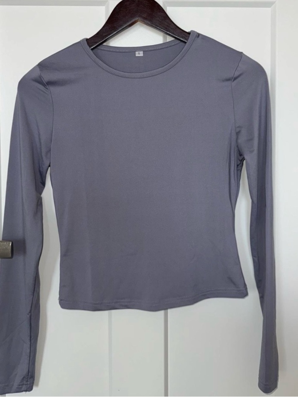 Long Sleeve Crewneck Top in Gray
